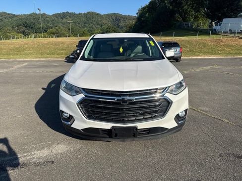 Used 2018 Chevrolet Traverse LT FWD image 3