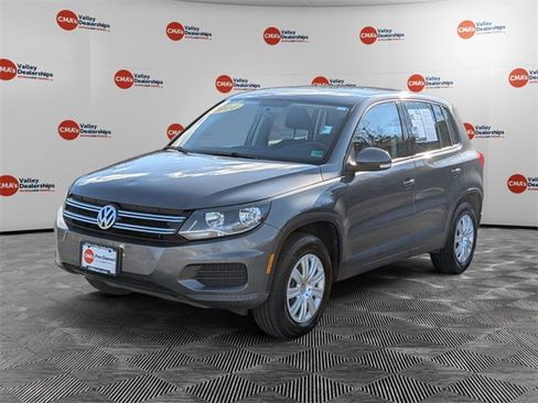 Used 2014 Volkswagen Tiguan S image 1