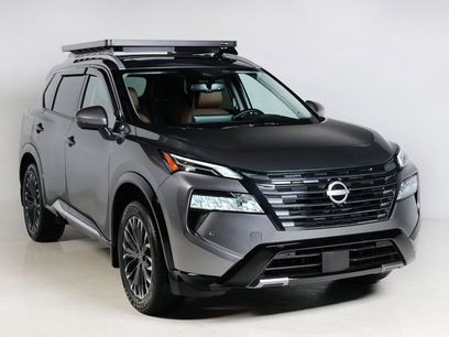 Used 2025 Nissan Rogue Platinum w/ Platinum Premium Package