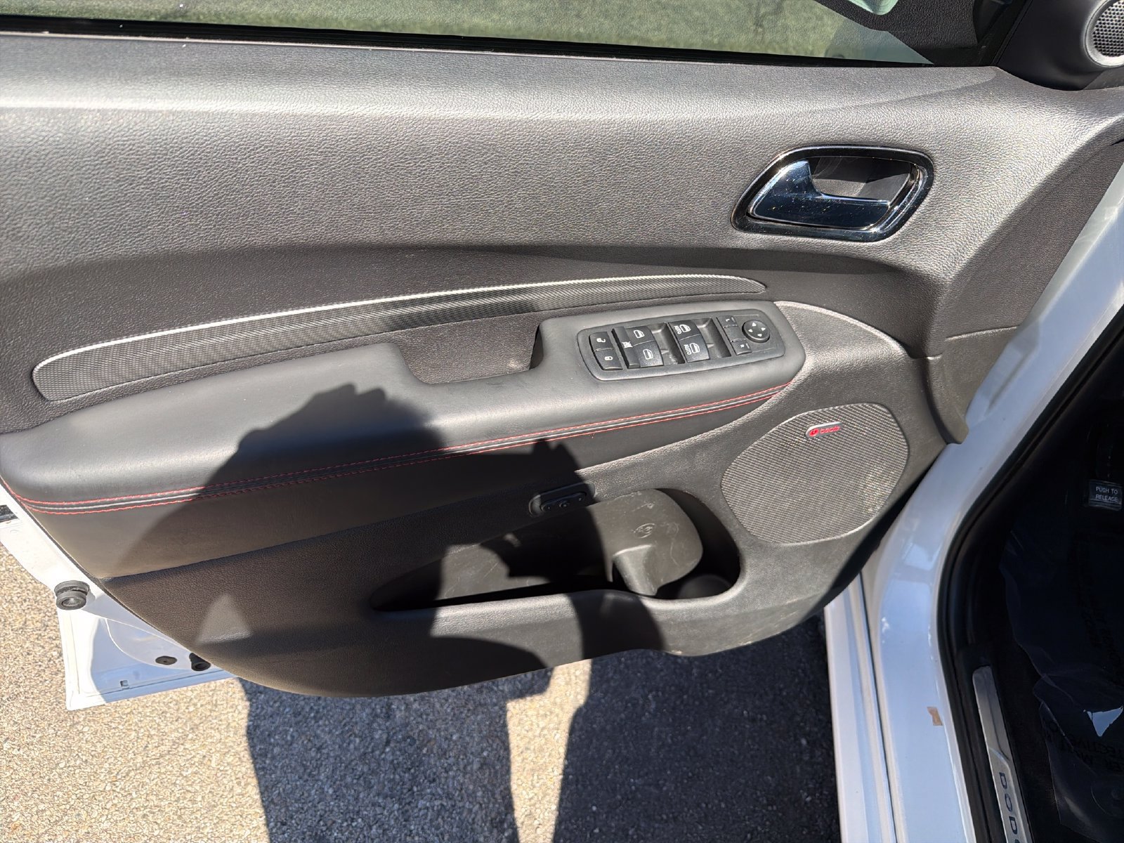 Used 2018 Dodge Durango R/T w/ Technology Group AWD/4WD image 12