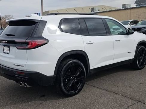 Used 2025 GMC Acadia Elevation w/ Black Edition AWD/4WD image 9