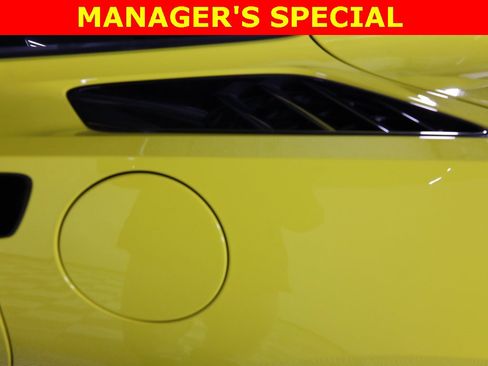 Used 2015 Chevrolet Corvette Stingray Coupe w/ 2LT Preferred Equipment Group image 39