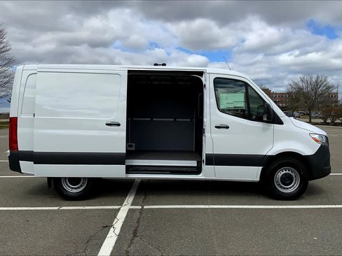 Certified 2025 Mercedes-Benz Sprinter 2500 image 25