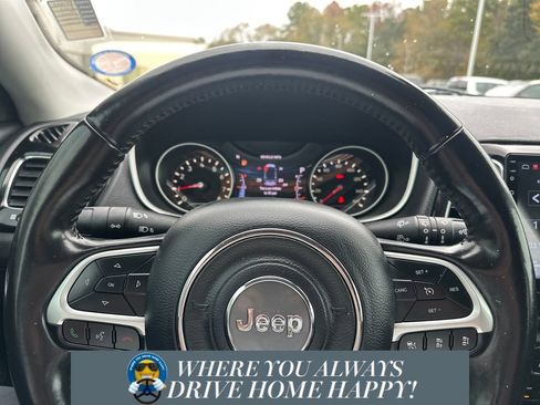 Used 2020 Jeep Compass Latitude image 12