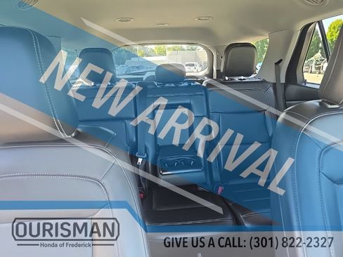 Used 2023 Ford Explorer XLT w/ Equipment Group 202A AWD/4WD image 11