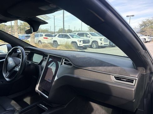 Used 2017 Tesla Model S AWD image 13