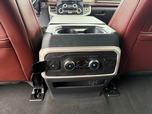 Used 2024 Ford Expedition Limited image 24