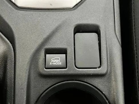 Used 2019 Subaru Crosstrek 2.0i AWD/4WD image 40