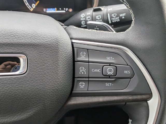 New 2027 Jeep Grand Cherokee Limited w/ Limited Altitude Package RWD image 28