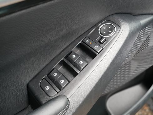 Certified 2025 Kia Seltos EX w/ EX Sunroof Package AWD/4WD image 19