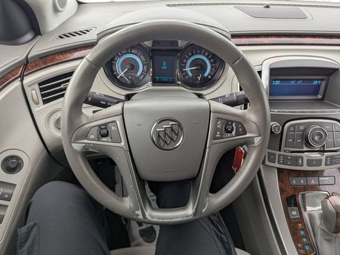 Used 2010 Buick LaCrosse CX image 16