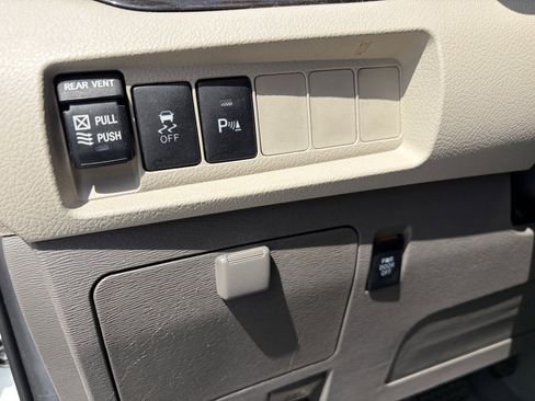 Used 2020 Toyota Sienna XLE w/ XLE Navigation Package AWD/4WD image 26