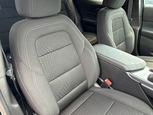 Used 2025 Chevrolet Equinox EV LT FWD image 29
