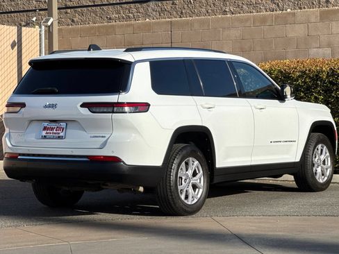 Used 2022 Jeep Grand Cherokee L Limited AWD/4WD image 4