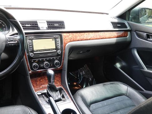 Used 2013 Volkswagen Passat TDI SEL Premium image 83