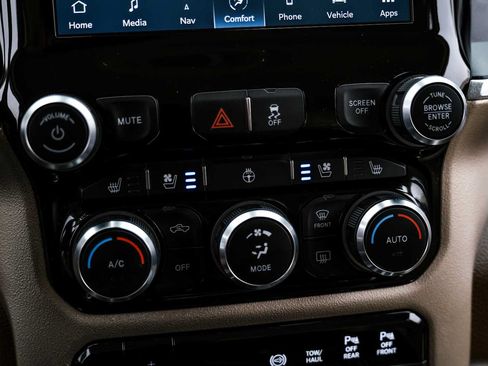 Used 2022 RAM 2500 Laramie AWD/4WD image 22