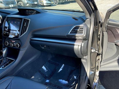 Certified 2022 Subaru Crosstrek 2.5i Limited w/ Moonroof Package 1 image 17