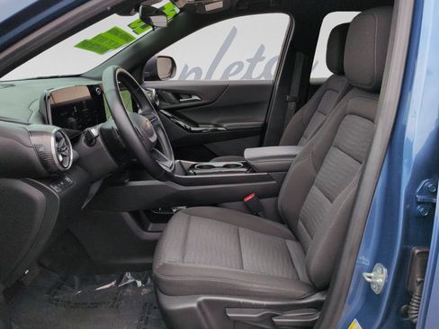 Used 2025 Chevrolet Equinox LT FWD image 35
