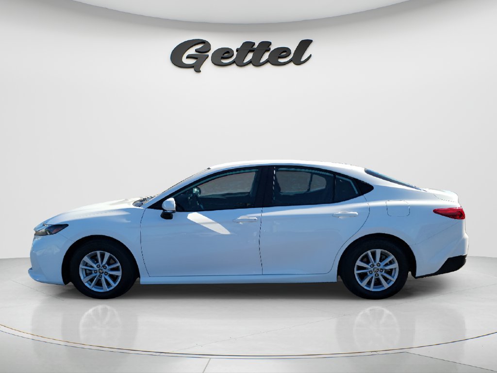 Used 2026 Toyota Camry LE FWD image 8