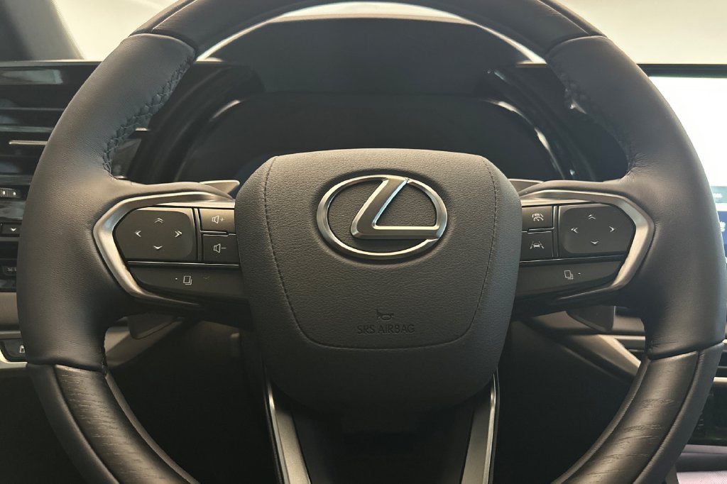 New 2026 Lexus RX 350 w/ Convenience Package AWD/4WD image 23