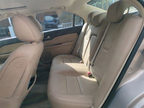 Used 2010 Ford Fusion SEL image 14