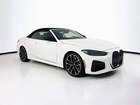 Used 2022 BMW M440i Convertible w/ Premium Package image 6