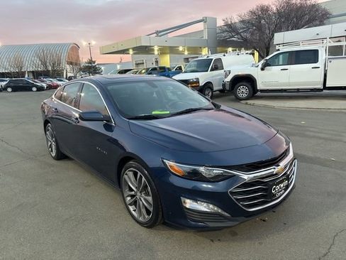 Used 2021 Chevrolet Malibu LT image 3
