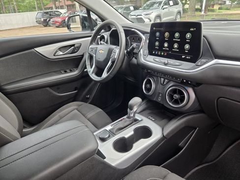 Used 2024 Chevrolet Blazer LT w/ Convenience Package FWD image 19
