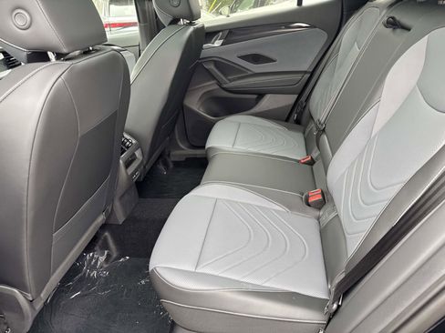 New 2026 Volkswagen Tiguan SE R-Line FWD image 11