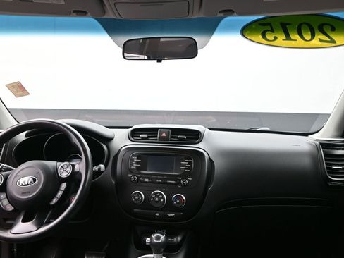 Used 2015 Kia Soul + image 27