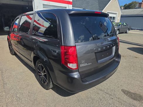 Used 2015 Dodge Grand Caravan SXT w/ Blacktop Package image 4
