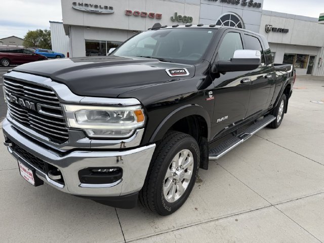 Used 2022 RAM 3500 Laramie AWD/4WD image 3