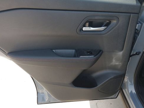 New 2026 Nissan Rogue SV AWD/4WD image 11