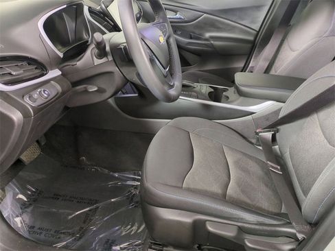 Certified 2018 Chevrolet Volt LT w/ Comfort Package image 18