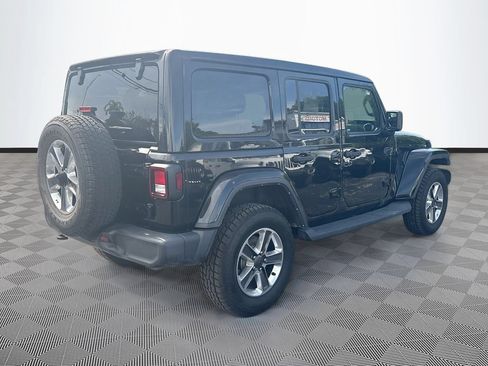 Certified 2022 Jeep Wrangler Unlimited Sahara w/ Cold Weather Group AWD/4WD image 6