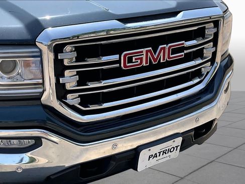Used 2018 GMC Sierra 1500 SLT w/ SLT Premium Package AWD/4WD image 29