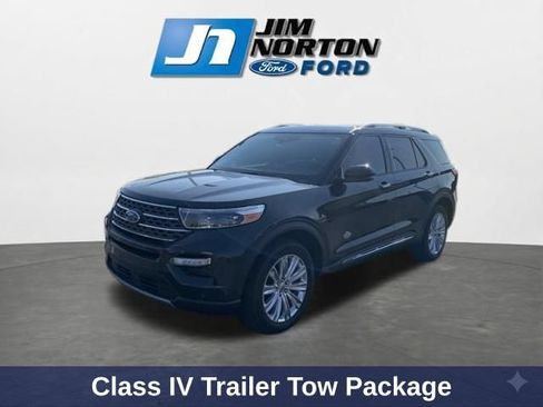 Used 2023 Ford Explorer King Ranch w/ Technology Package AWD/4WD image 4