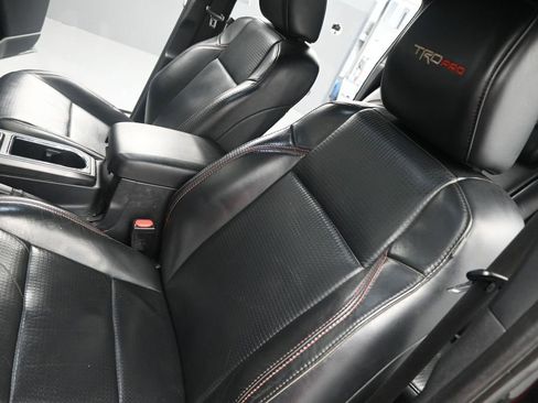 Used 2019 Toyota Tacoma TRD Pro AWD/4WD image 9