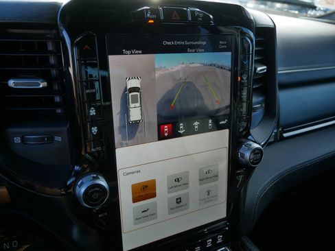 Certified 2022 RAM 1500 Limited image 35