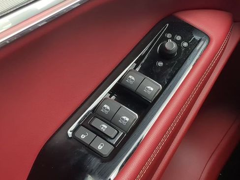 Used 2024 Jeep Wagoneer Launch Edition AWD/4WD image 31