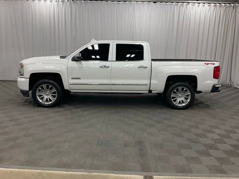 Used 2018 Chevrolet Silverado 1500 High Country image 10