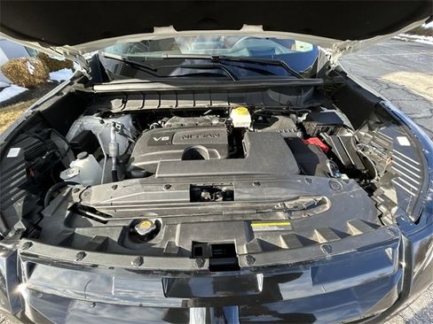 Used 2023 Nissan Pathfinder Platinum w/ Black Appearance Package image 14