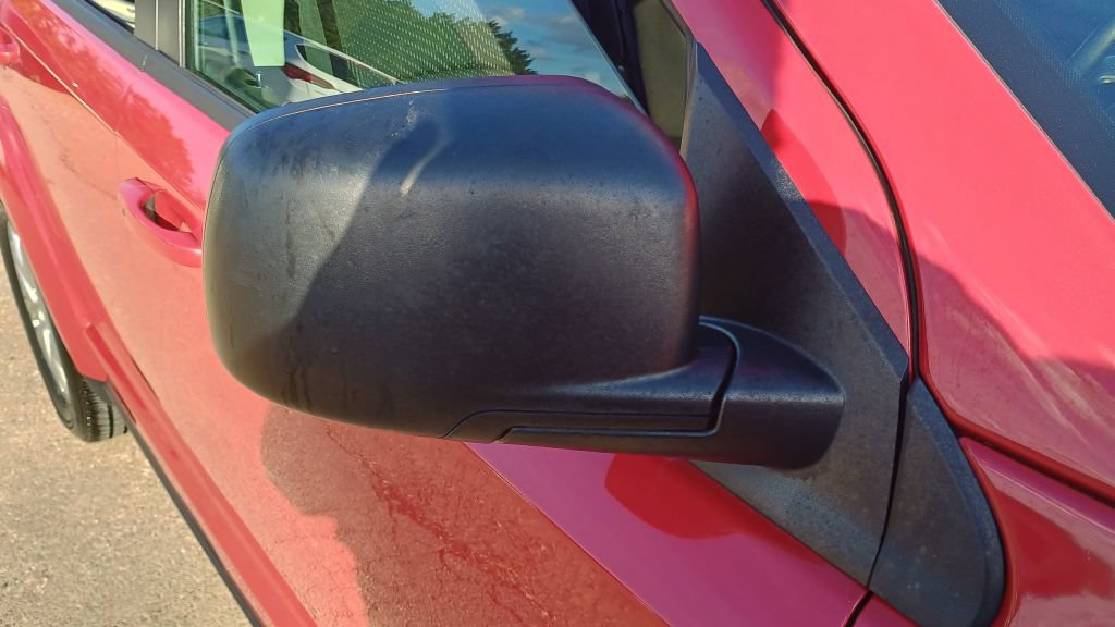 Used 2020 Dodge Journey SE FWD image 33