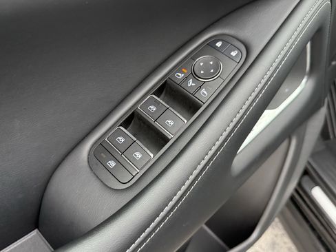 Certified 2025 INFINITI QX60 Luxe w/ Lighting Package (N94) image 16