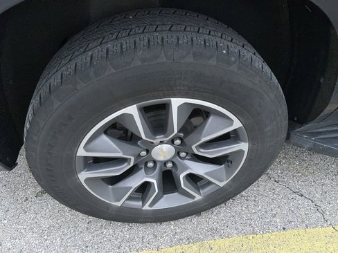 Used 2021 Chevrolet Tahoe LT w/ LT Signature Package AWD/4WD image 21