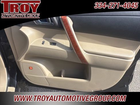 Used 2010 Toyota Highlander Limited image 21
