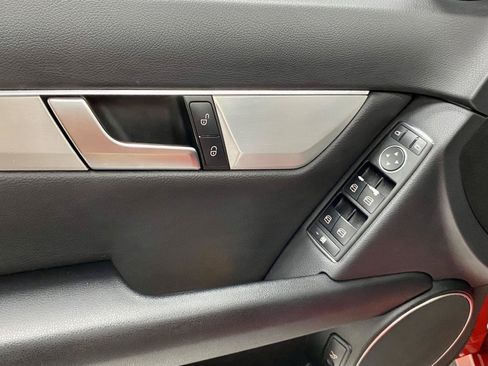 Used 2013 Mercedes-Benz C 250 Sedan image 13