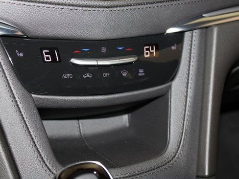 New 2025 Cadillac XT5 Luxury image 16