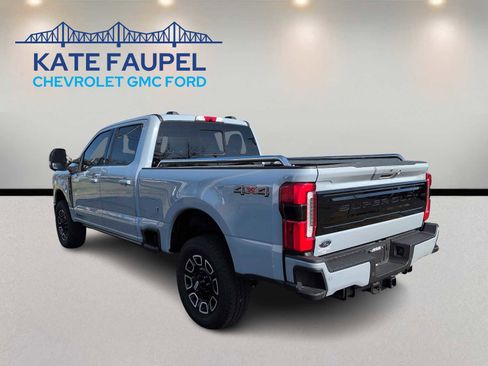 Used 2025 Ford F250 Platinum image 5