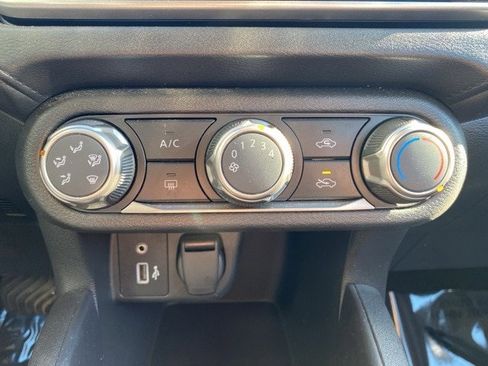 Used 2024 Nissan Versa S image 28